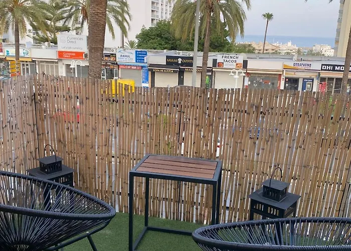 The 4 Suns Apartment